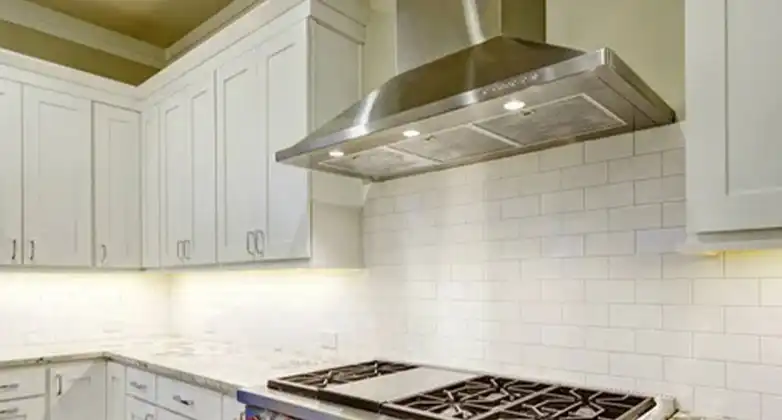 What Kind of Light Bulb for Range Hood? Read to Find Out - Kitchen Hoodcare